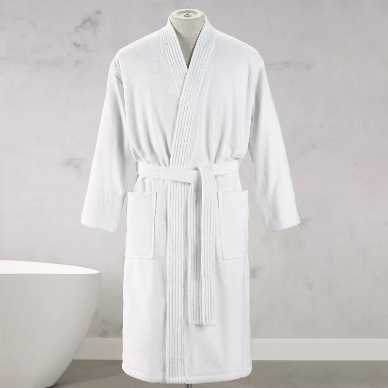 Reines Baumwollpure weißes Hotel und Spa Velours Badrobe